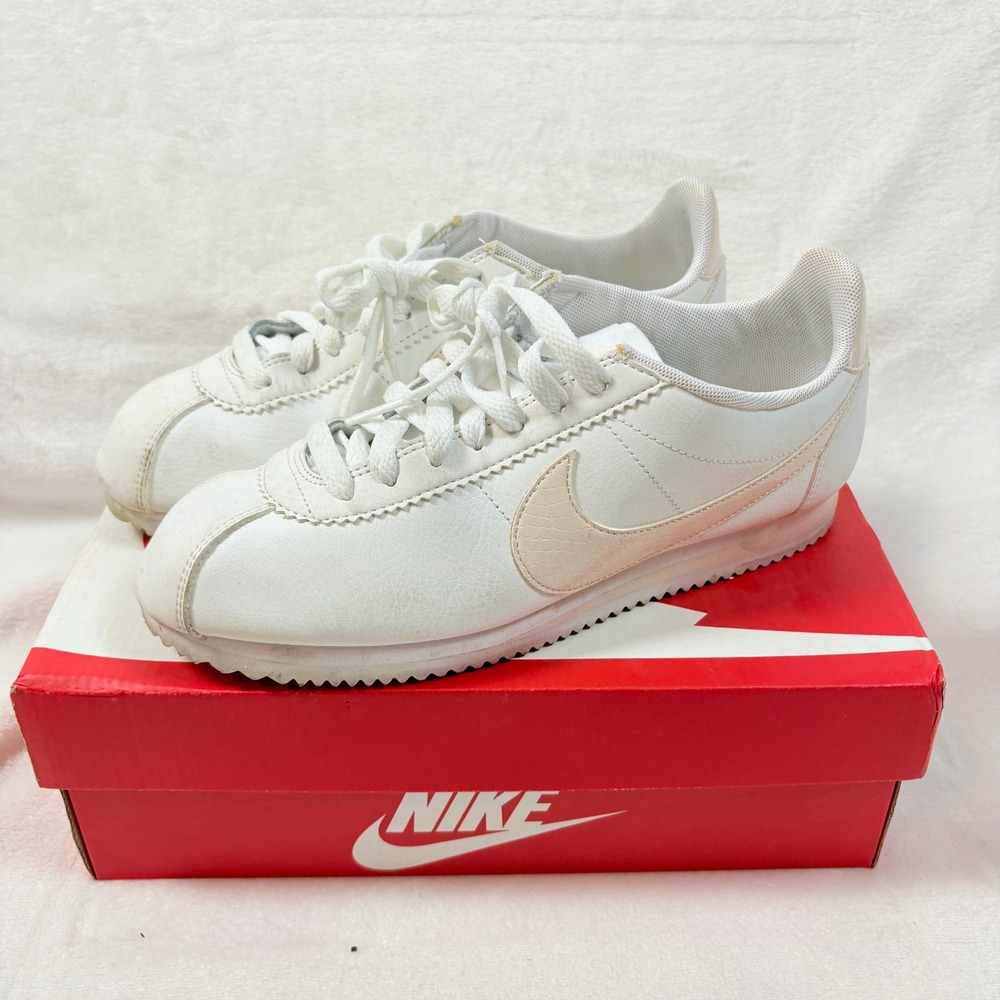 Nike Classic Cortez Leather Womens 8.5 White Guava Ice Good Retro Sneakers